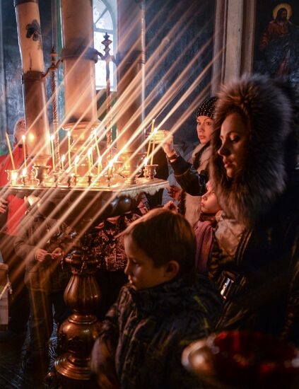 Yevgeny Roizman visit St. Nicholas Church in Byngi village