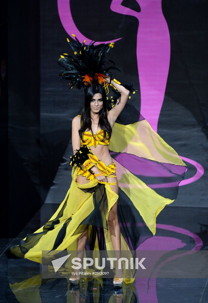 Miss Universe contestants' show of national costumes