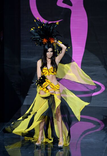 Miss Universe contestants' show of national costumes