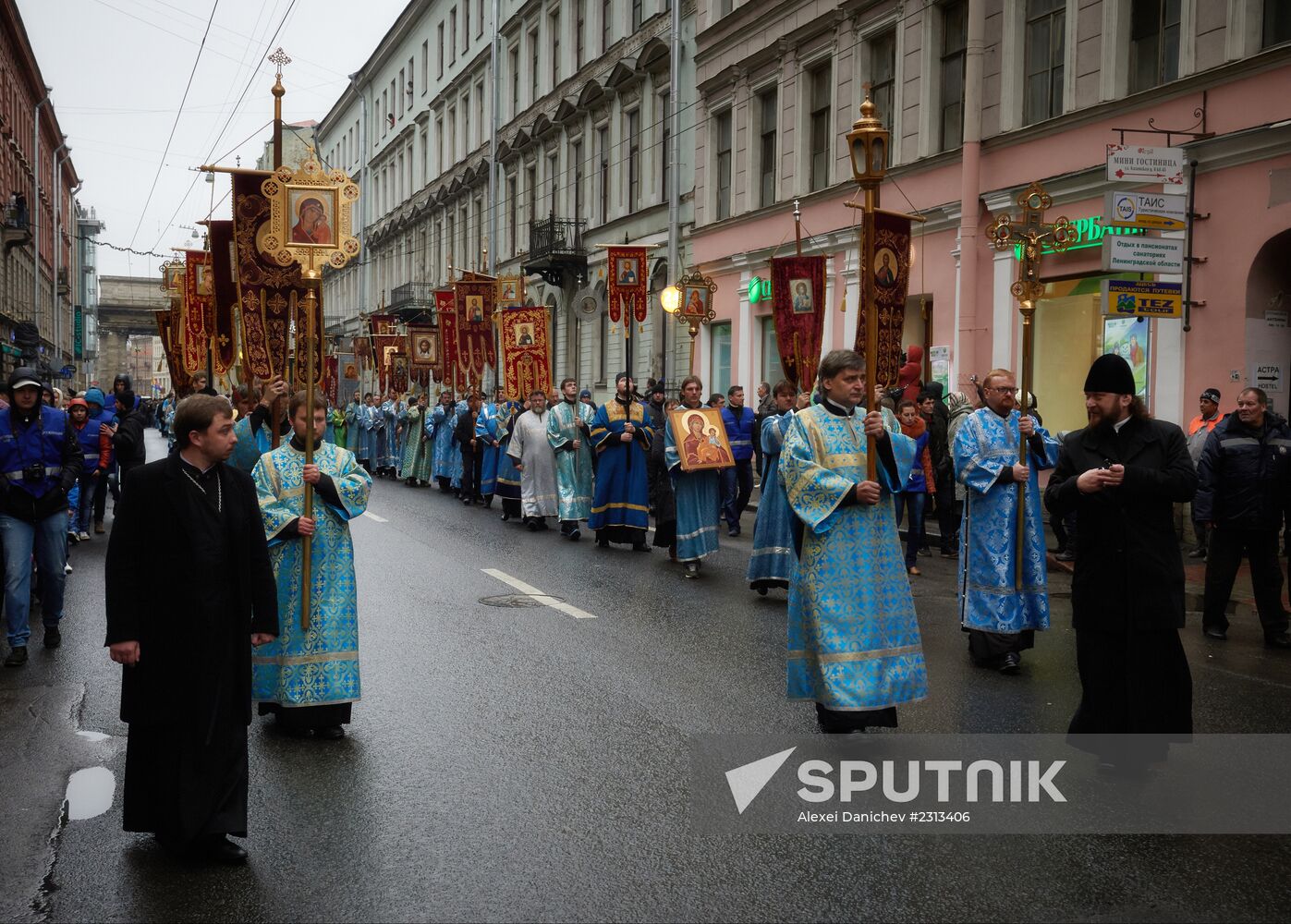 Religious procession in honor of Our Lady of Kazan icon