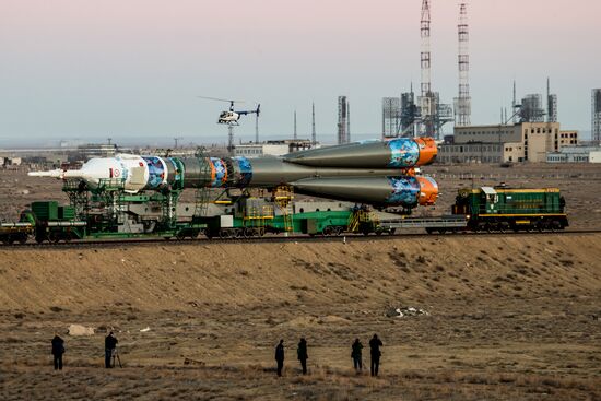 Soyuz-FG booster with Soyuz TMA-11M spaceship installed for launch at Baikonur Cosmodrome