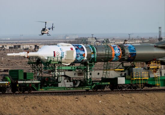 Soyuz-FG booster with Soyuz TMA-11M spaceship installed for launch at Baikonur Cosmodrome