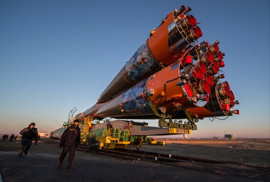 Soyuz-FG booster with Soyuz TMA-11M spaceship installed for launch at Baikonur Cosmodrome