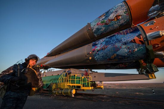 Soyuz-FG booster with Soyuz TMA-11M spaceship installed for launch at Baikonur Cosmodrome