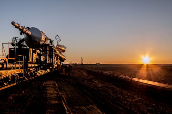 Soyuz-FG booster with Soyuz TMA-11M spaceship installed for launch at Baikonur Cosmodrome