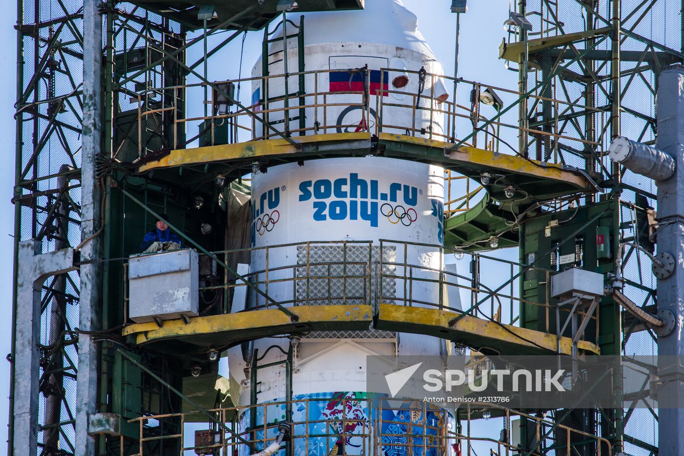 Soyuz-FG booster with Soyuz TMA-11M spaceship installed for launch at Baikonur Cosmodrome