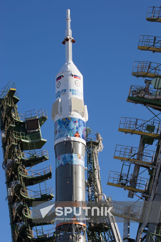 Soyuz-FG booster with Soyuz TMA-11M spaceship installed for launch at Baikonur Cosmodrome