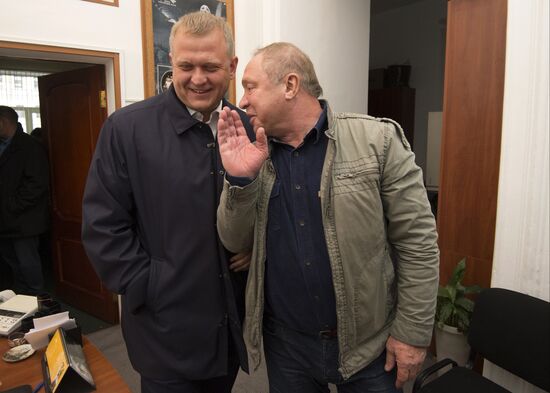 Sergei Kapkov visits burnt-out School of Modern Drama Theater