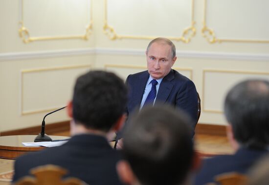 Vladimir Putin meets with Internet Startups Project participants
