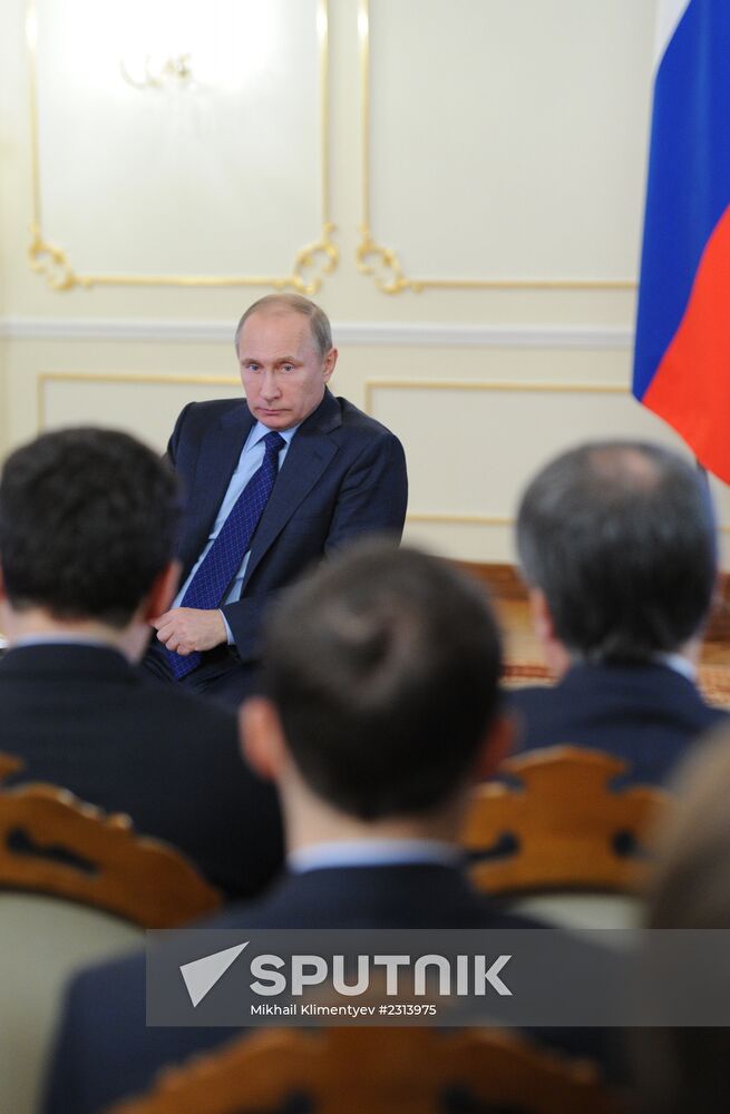 Vladimir Putin meets with Internet Startups Project participants