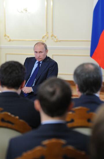 Vladimir Putin meets with Internet Startups Project participants