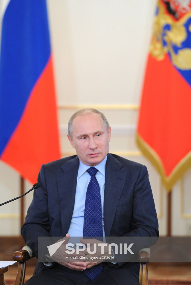 Vladimir Putin meets with Internet Startups Project participants