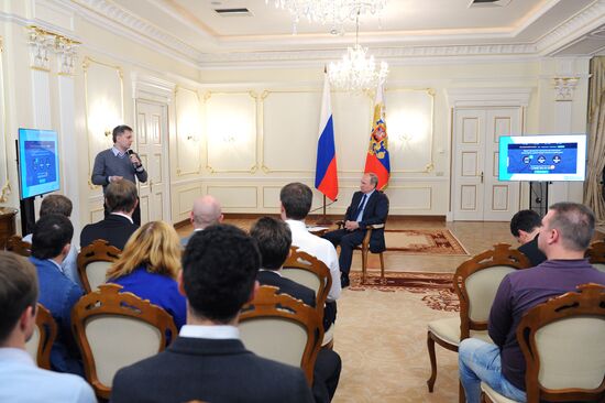 Vladimir Putin meets with Internet Startup Project participants
