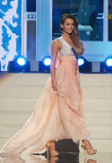 'Miss Universe-2013' semi final rehearsal