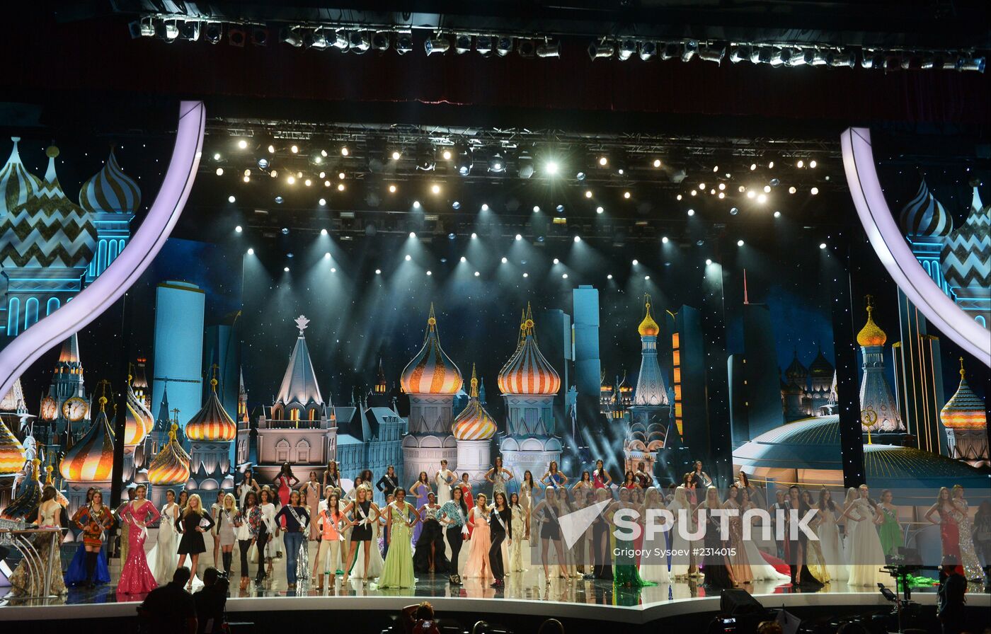 Rehearsal of Miss Universe 2013 Semifinal