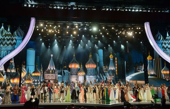 Rehearsal of Miss Universe 2013 Semifinal