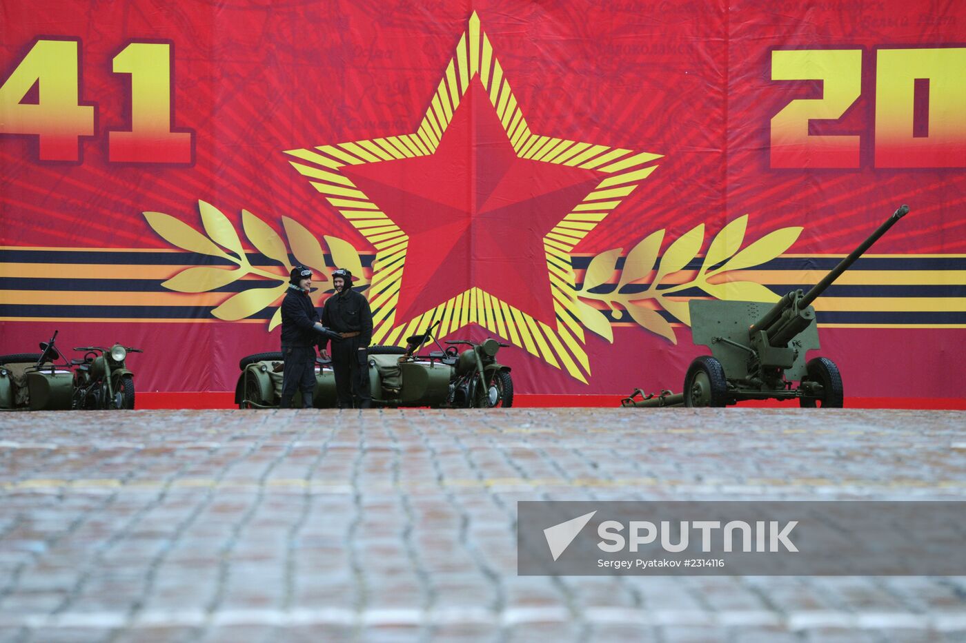 Rehearsal for the historic November 07, 1941 parade reconstruction