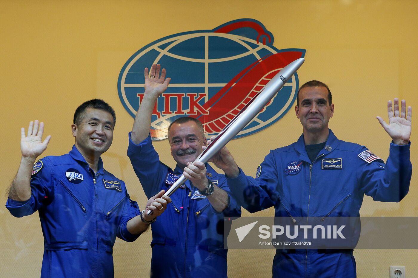 News conference by Soyuz TMA-11M manned spaceship crew