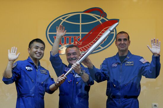 News conference by Soyuz TMA-11M manned spaceship crew