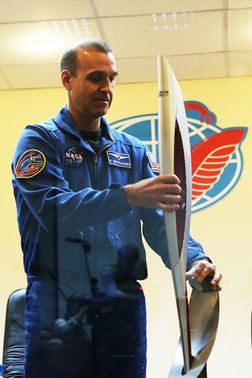 News conference by Soyuz TMA-11M manned spaceship crew