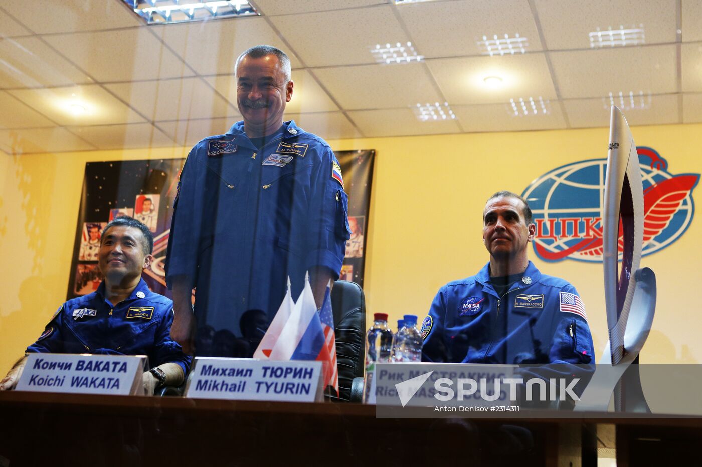 News conference by Soyuz TMA-11M manned spaceship crew