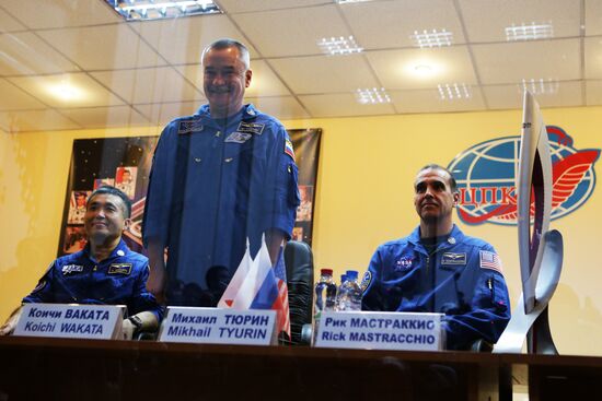 News conference by Soyuz TMA-11M manned spaceship crew