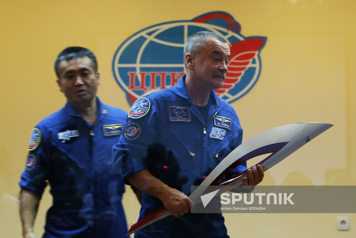 News conference by Soyuz TMA-11M manned spaceship crew