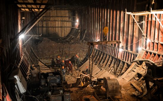 Construction of Petrovsko-Razumovskaya 2 Metro station