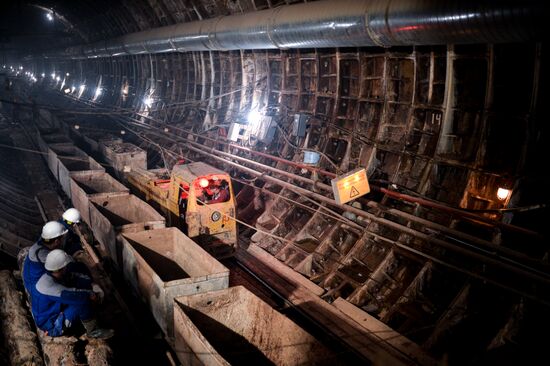 Construction of Petrovskaya-Razumovskaya 2 Metro station