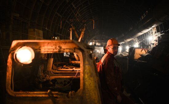 Construction of Petrovsko-Razumovskaya 2 Metro station