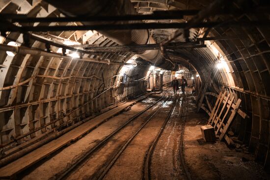 Construction of Petrovsko-Razumovskaya 2 Metro station