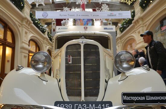 Opening of historic motor show of GAZ cars "Heroes of Their Time"