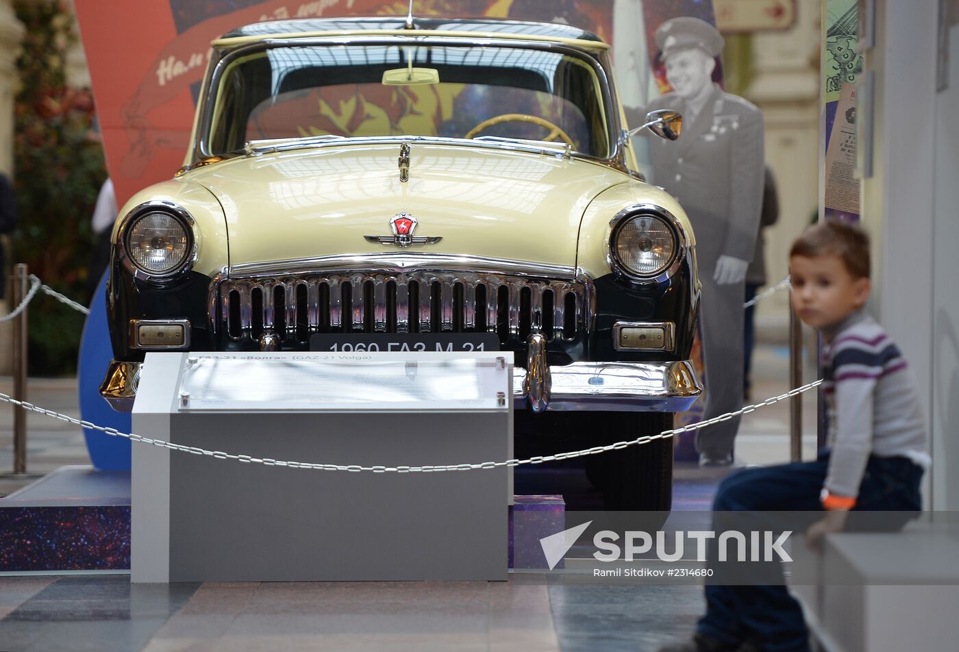 Opening of historic motor show of GAZ cars "Heroes of Their Time"