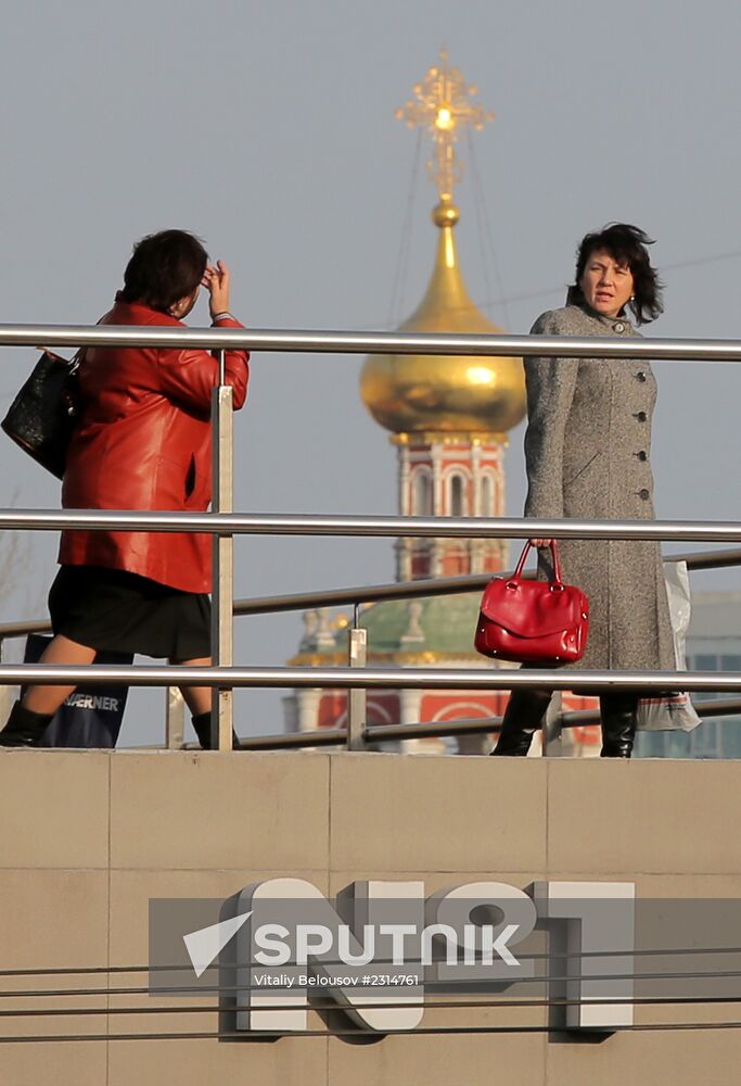 Warm weather in Moscow
