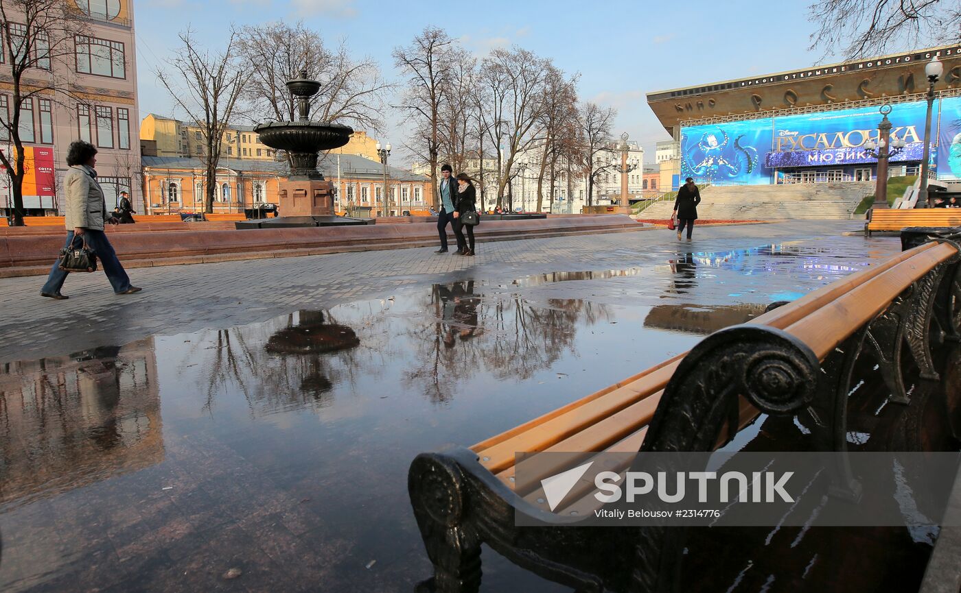 Warm weather in Moscow