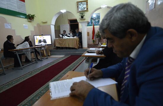 Vote counting for Tajikistan's presidential election