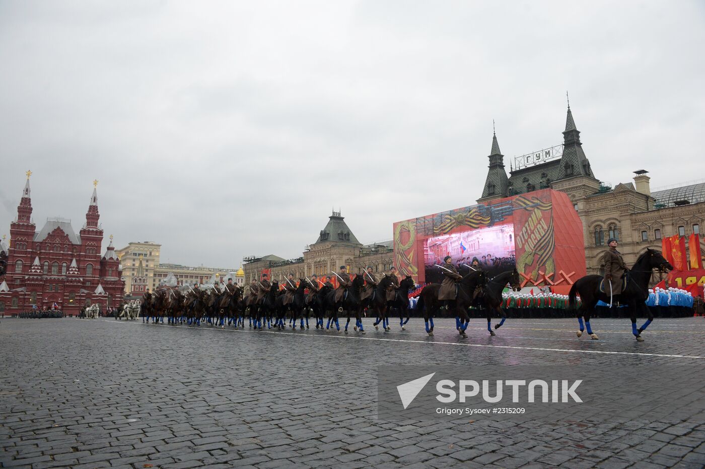 Military march dedicated to 1941 Military Parade anniversary