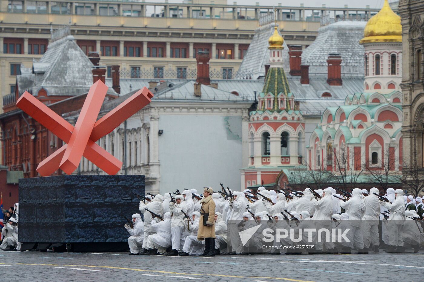 Military march dedicated to 1941 Military Parade anniversary