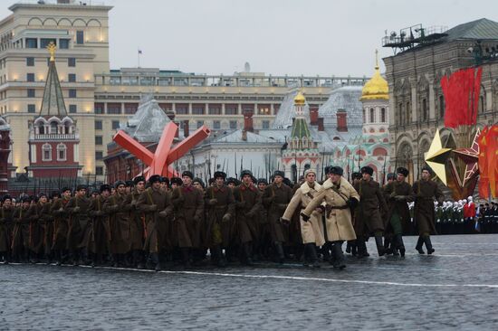 Military march dedicated to 1941 Military Parade anniversary