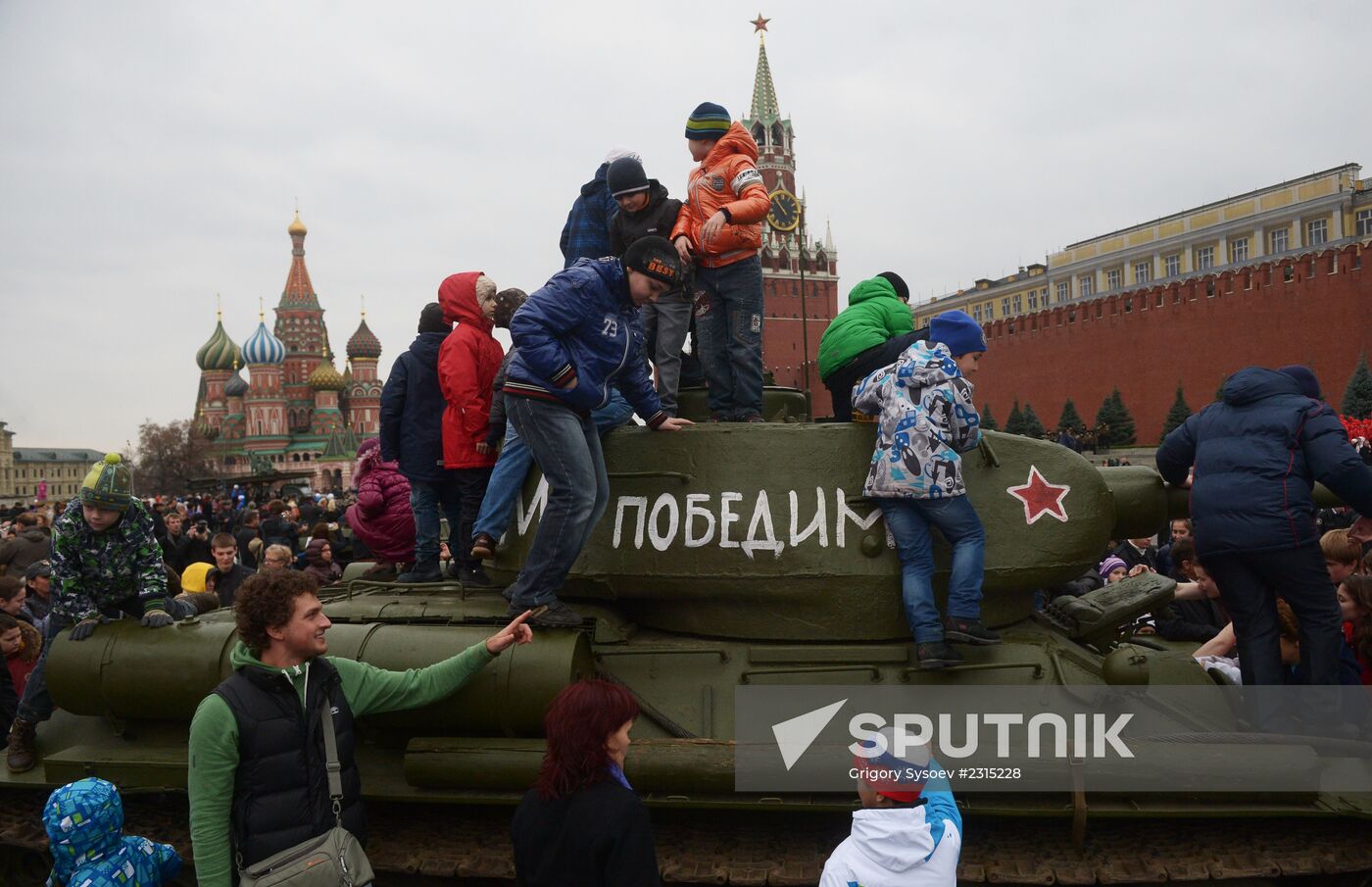 Military march dedicated to 1941 Military Parade anniversary