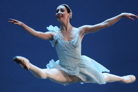 Three Centuries of World Ballet. International Ballet School Festival
