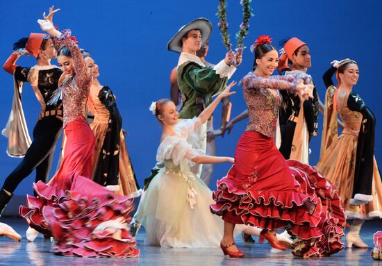 Three Centuries of World Ballet. International Ballet School Festival