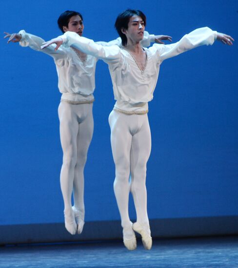Three Centuries of World Ballet. International Ballet School Festival