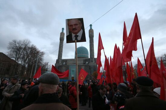 Communist rally in St. Petersburg