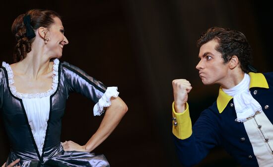 Run-through of Marco Spada at Bolshoi Theatre