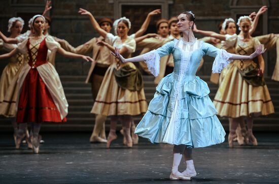 Run-through of Marco Spada at Bolshoi Theatre