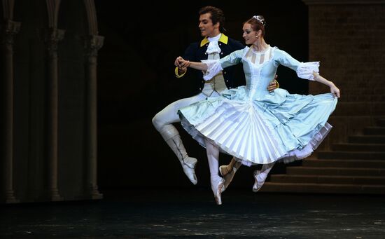 Run-through of Marco Spada at Bolshoi Theatre