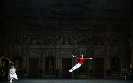 Run-through of Marco Spada at Bolshoi Theatre