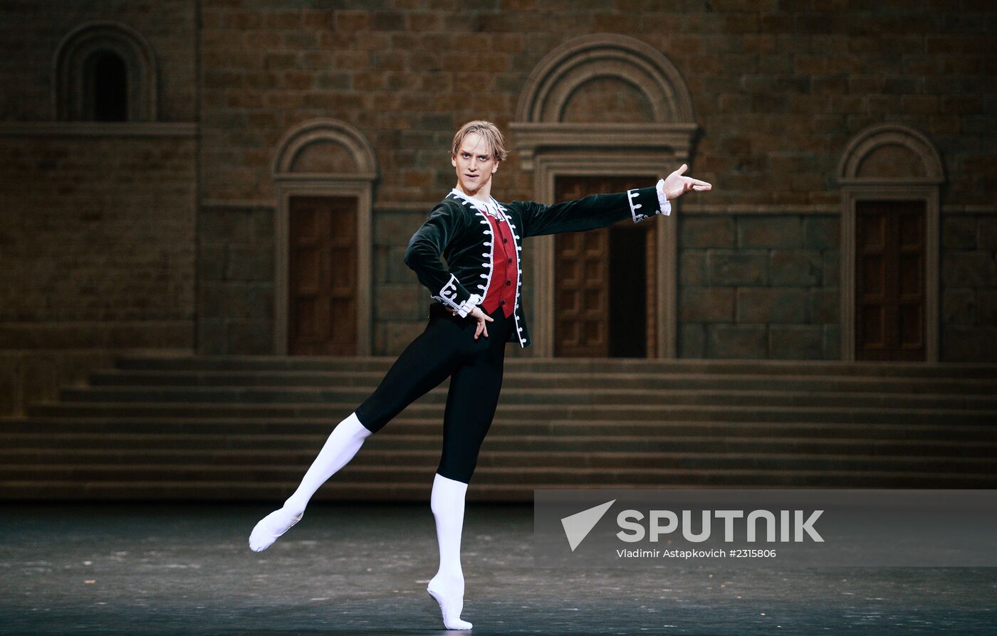 Run-through of Marco Spada at Bolshoi Theatre