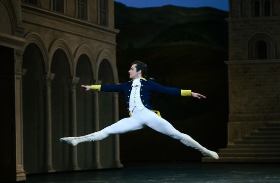 Run-through of Marco Spada at Bolshoi Theatre